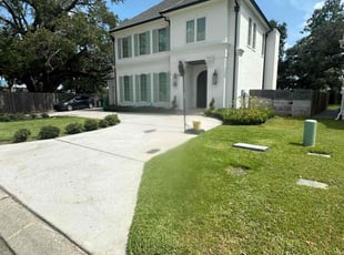 Theresa R.'s lawn care services service result