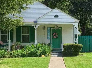 Leslie C.'s Bush Trimming service result