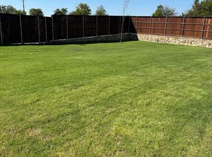 Jessica C.'s lawn care services service result