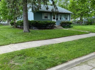 Erika K.'s lawn care services service result
