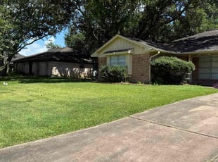 Monica L.'s grass cutting service result