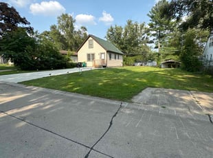 Billy S.'s grass cutting service result