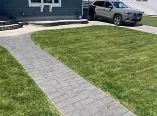 Maria D.'s lawn care service result