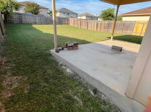 Lisa R.'s lawn care services service result