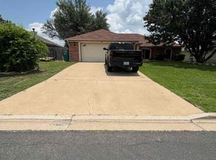 Jonathan B.'s lawn care services service result