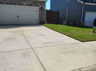 Kim M.'s lawn service service result