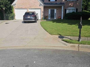 Theresa L.'s lawn maintenance service result