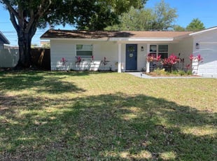 Donna S.'s lawn care service result