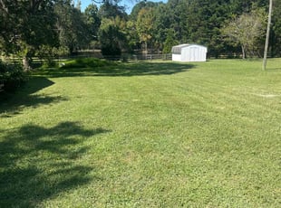 De K.'s lawn maintenance service result