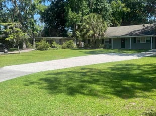 Karen V.'s lawn care services service result
