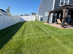 Lindsay L.'s lawn care service result