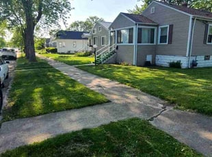 Clint C.'s grass cutting service result