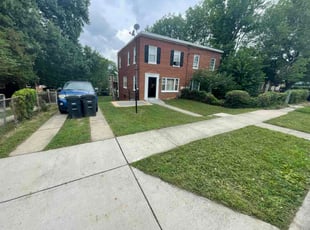 Meredith S.'s lawn care services service result