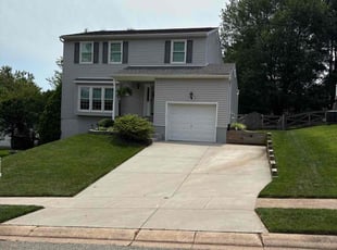 Daniel R.'s grass maintenance service result