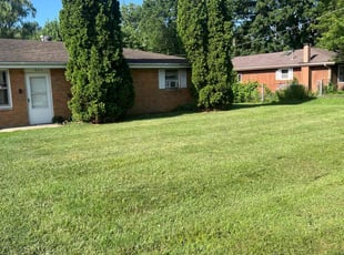 Khanh L.'s lawn maintenance service result
