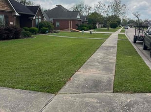 Lela G.'s lawn care services service result