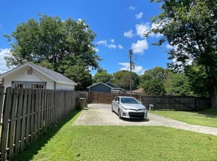 Lakeysha B.'s landscape maintenance service result