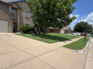 Kara F.'s lawn care service result