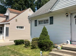 Carla F.'s Bush Trimming service result