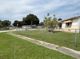 Barry C.'s lawn service service result
