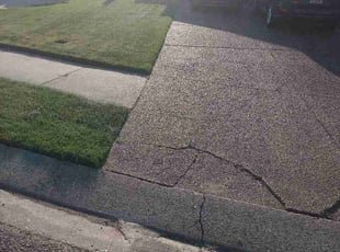 Jennifer C.'s lawn maintenance service result