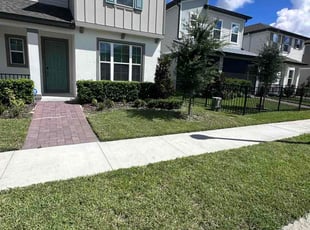 Kristen L.'s lawn service service result