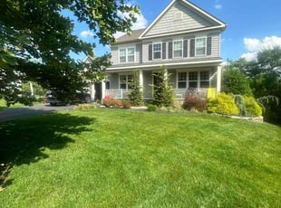 Angela C.'s Yard Cutting service result