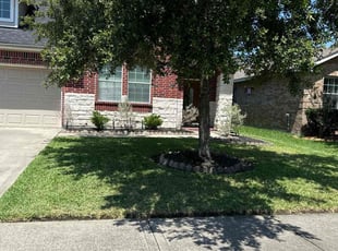 Denise Z.'s Lawn Maintenance service result