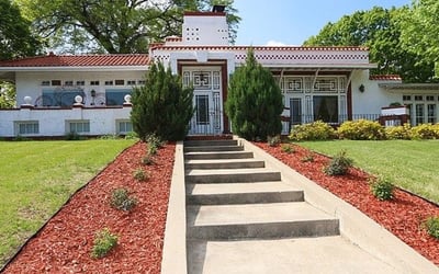 Photo of Kathleen V.'s yard after getting landscaping in Paola, KS