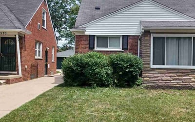 Photo of Victoria W.'s yard after getting landscaping in Grosse Pointe, MI