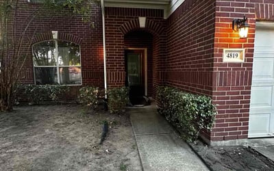 Photo of Duane B.'s yard after getting landscaping in Liverpool, TX