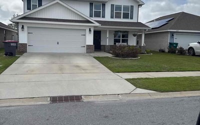 Photo of Amy H.'s yard after getting landscaping in Panama City Beach, FL