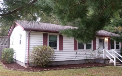 Photo of Sara S.'s yard after getting landscaping in Gloucester, VA