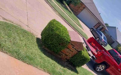 Photo of Karen P.'s yard after getting landscaping in Guthrie, OK