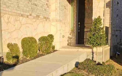 Photo of Sarah S.'s yard after getting landscaping in Scurry, TX