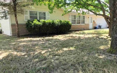 Photo of Sarah B.'s yard after getting landscaping in Marshfield, MO