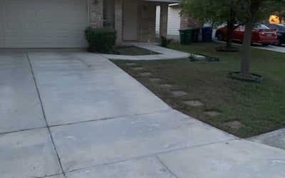 Photo of Chris P.'s yard after getting landscaping in Elmendorf, TX