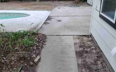 Photo of April M.'s yard after getting tree care in Fresno, TX