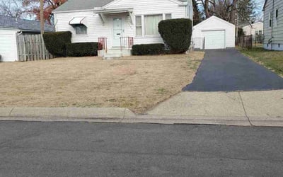 Photo of Thomas B.'s yard after getting landscaping in De Soto, MO