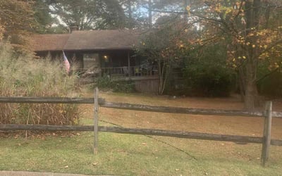 Photo of Kenya C.'s yard after getting tree care in Powder Springs, GA