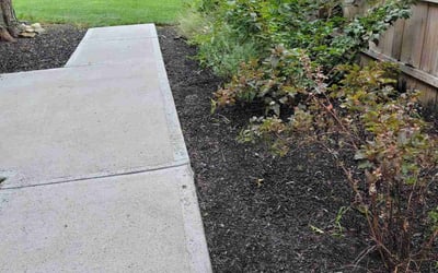 Photo of Katelyn H.'s yard after getting landscaping in Kilbourne, OH
