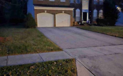 Photo of Vicki-Lynn H.'s yard after getting tree care in Oxon Hill, MD