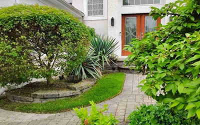 Photo of Leonard K.'s yard after getting lawn care in Baytown, TX