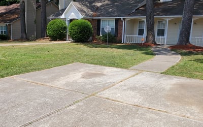 Photo of Leonard C.'s yard after getting lawn care in Chickamauga, GA
