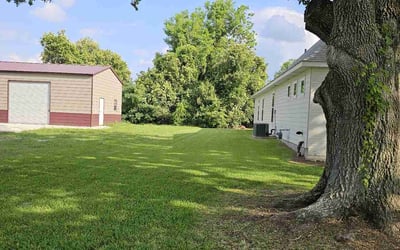 Photo of Andrew A.'s yard after getting lawn care in Harvey, LA