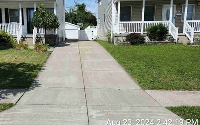 Photo of Rubi G.'s yard after getting lawn care in Hillsboro, OR