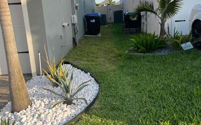 Photo of Catherine A.'s yard after getting lawn care in Aurora, IL