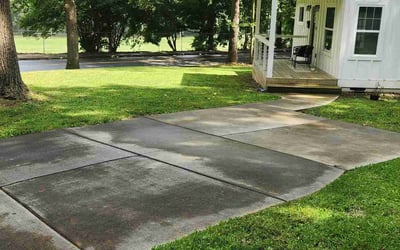 Photo of Deanne S.'s yard after getting lawn care in Mocksville, NC