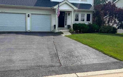 Photo of Robin S.'s yard after getting lawn care in Tyler, TX