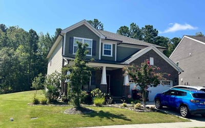 Photo of Angel -.'s yard after getting lawn care in Cliffside Park, NJ